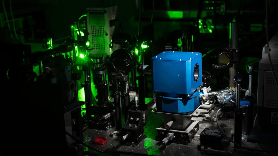 The equipment used in testing the superconducting material.